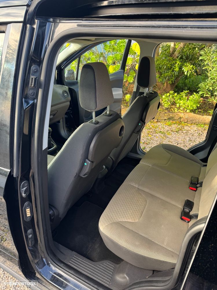 Ford Tourneo Courier 1.0 EcoBoost Titanium - 9