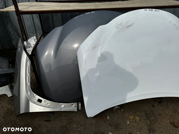 Lexus UX zmaska zderzak przod tyl  lampy blotnik