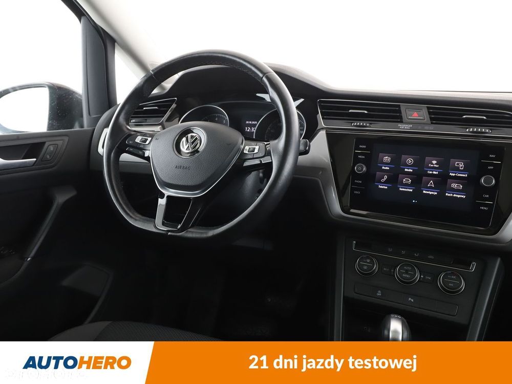Volkswagen Touran - 13