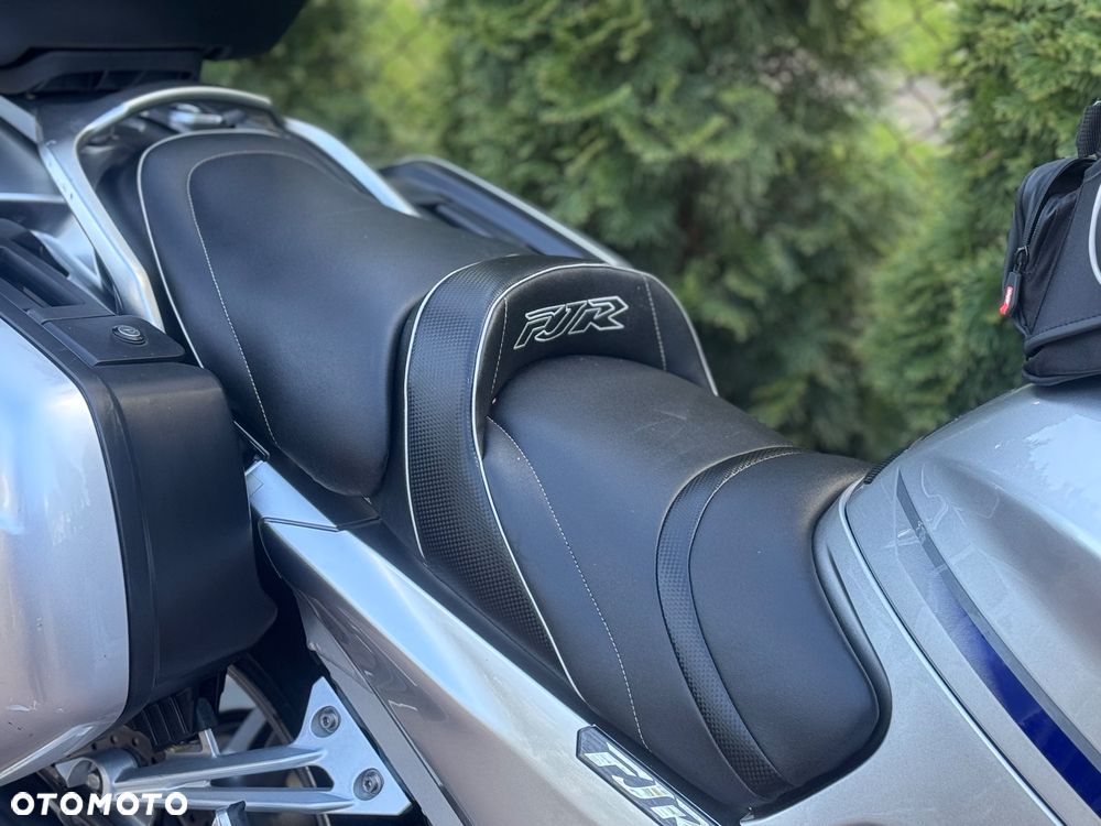 Yamaha FJR - 25
