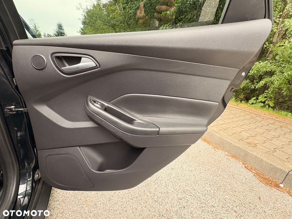 Ford Focus 1.0 EcoBoost Titanium - 17