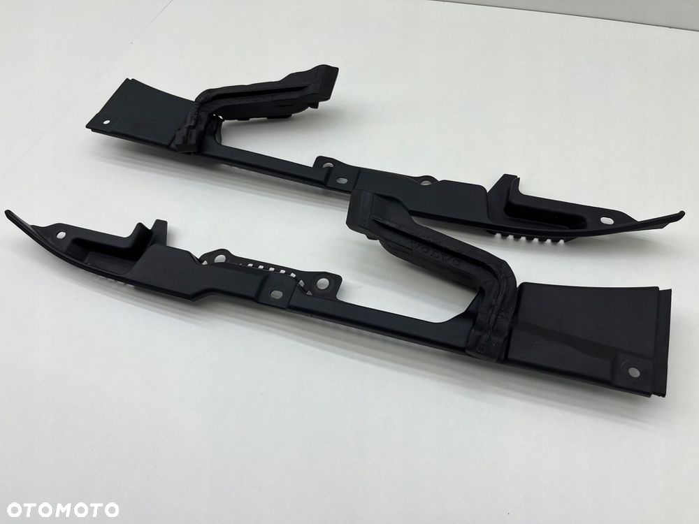 VOLVO V90 OSŁONA NAKŁADKA BŁOTNIKA GÓRNA P+L KOMPLET 31688630 31386870 - 2