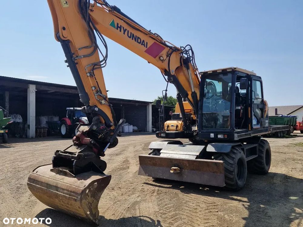 Hyundai HW140 - 3