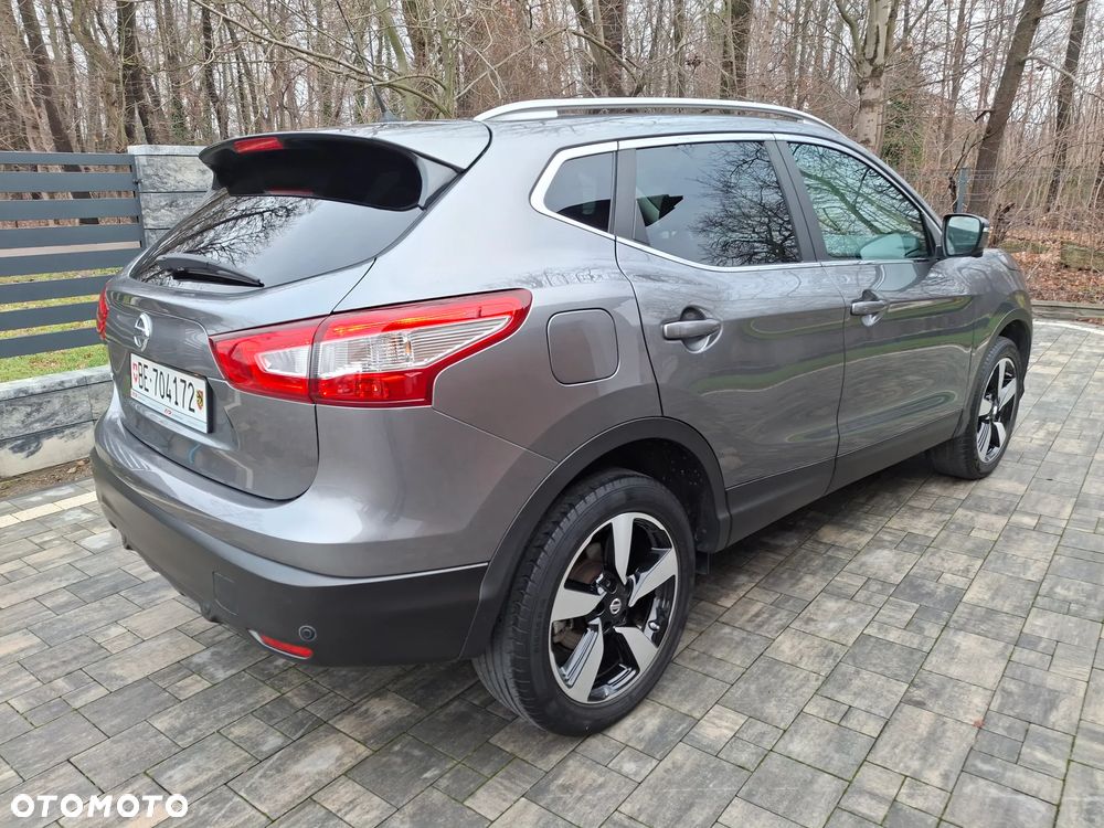 Nissan Qashqai 1.6 DIG-T 360 - 2