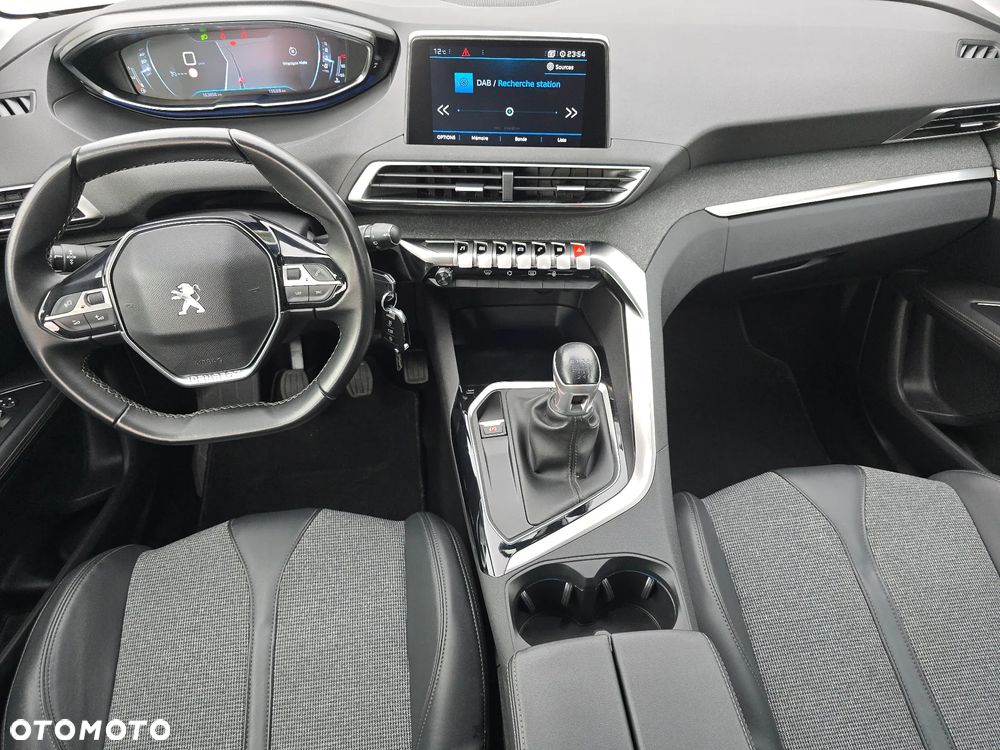 Peugeot 3008 1.5 BlueHDi Allure S&S - 6