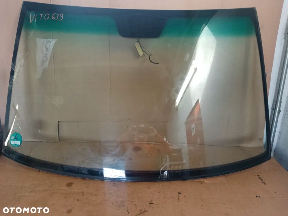 Szyba czołowa przód antena Mercedes Vito 639 AS1 - 1