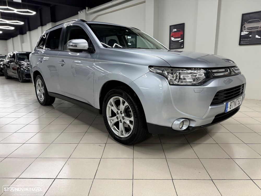 Mitsubishi Outlander 2.2 DI-D Intense - 1
