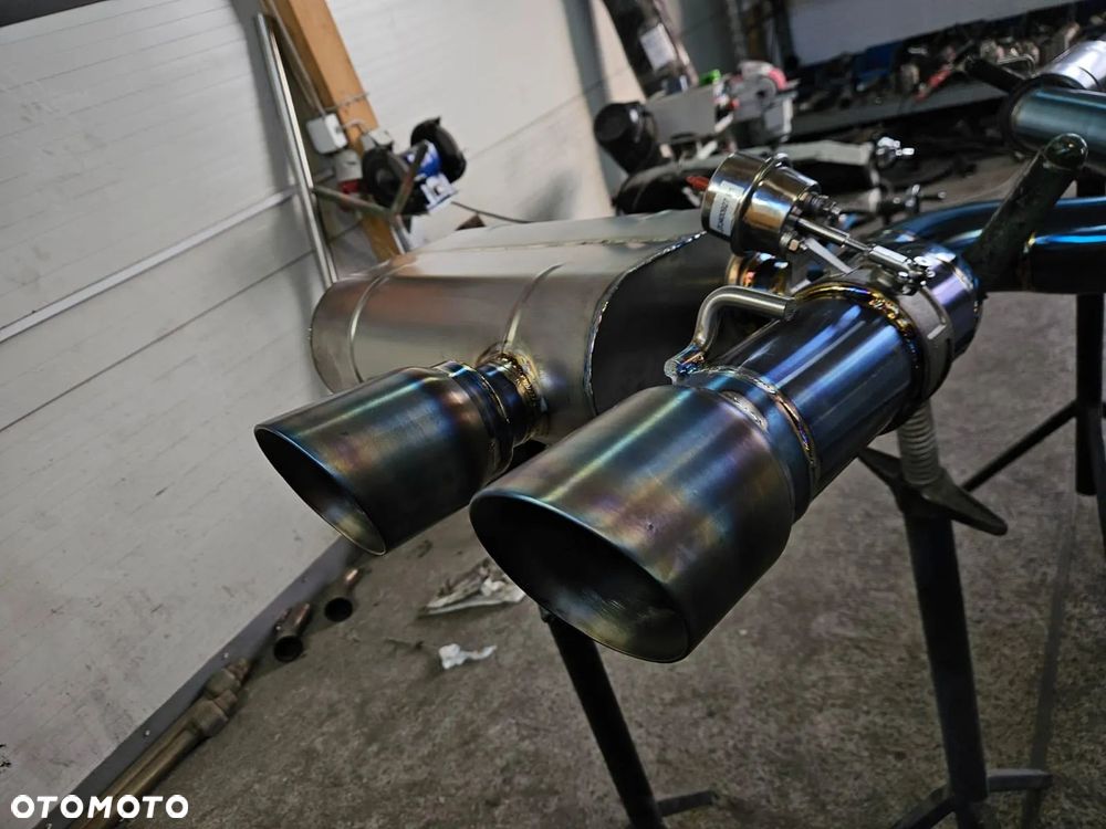 Volkswagen Golf R32 4Motion DSG - 27