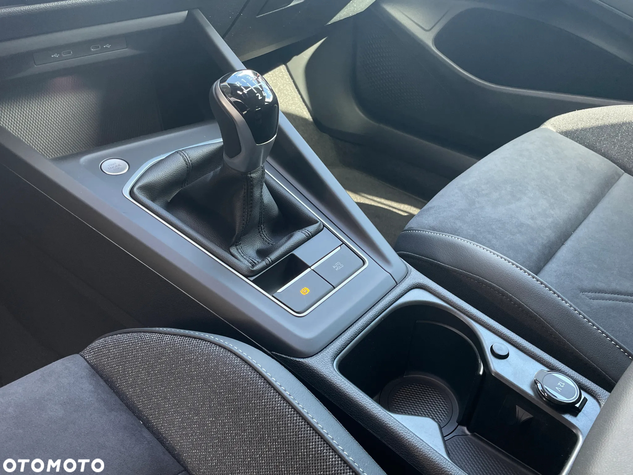 Volkswagen Golf VIII 1.5 TSI Life Plus - 23