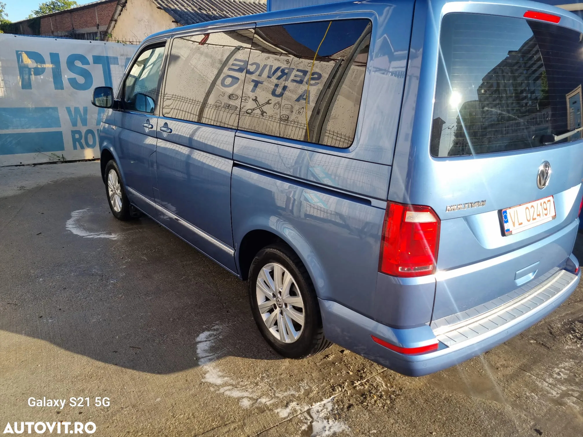 Volkswagen Multivan - 6