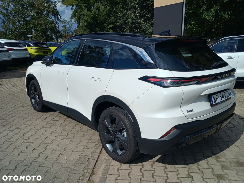 BAIC 5 1.5T Comfort DCT - 8