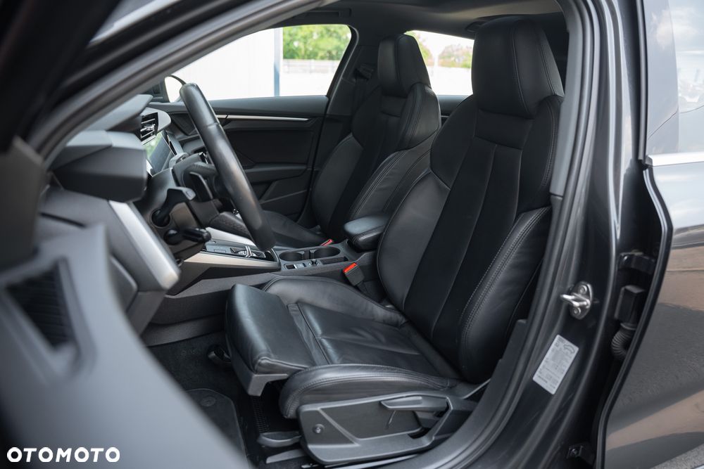 Audi A3 Sportback 35 TFSI S tronic S line - 25