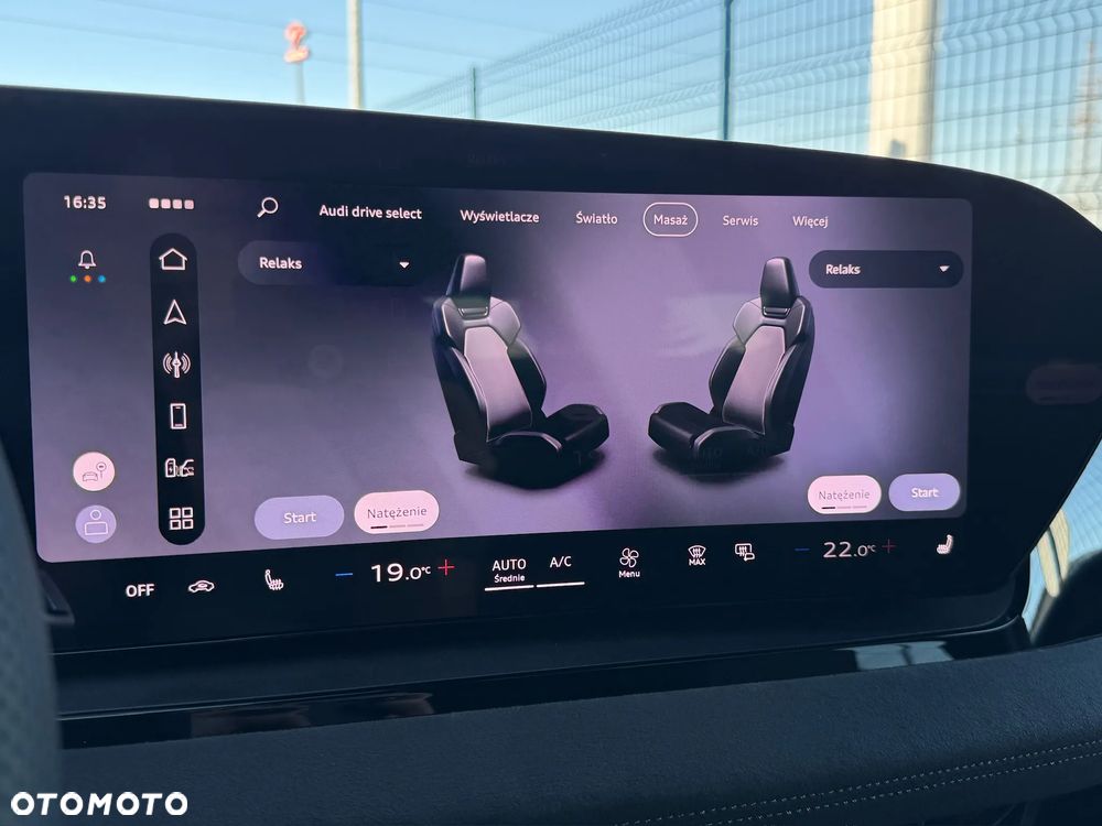 Audi Q6 e-tron - 22