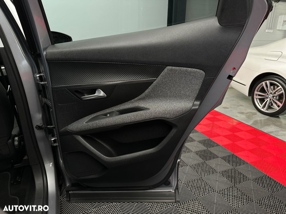 Peugeot 3008 PureTech 130 Stop & Start GPF Active Business-Paket - 24