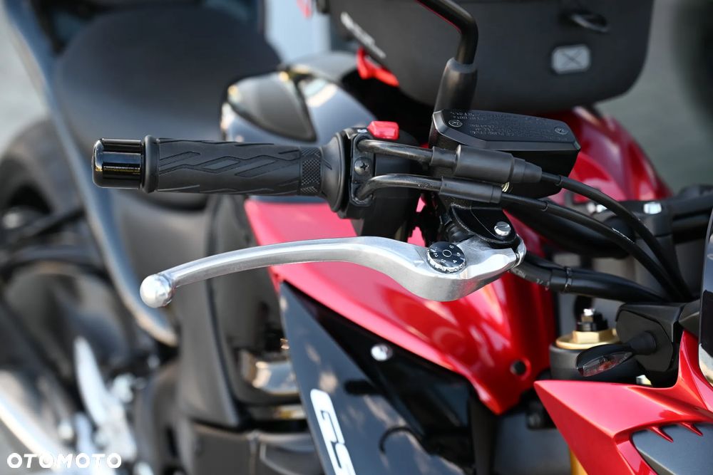 Suzuki GSX 1000 - 27