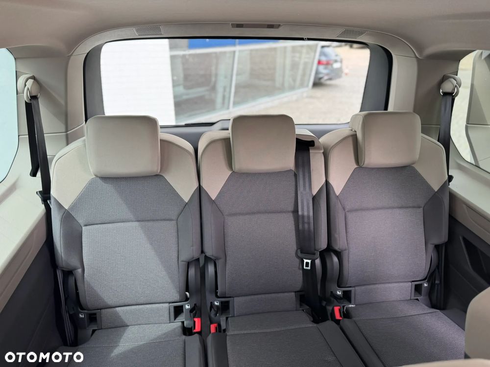 Volkswagen Multivan 2.0 TDI L2 Family DSG - 25