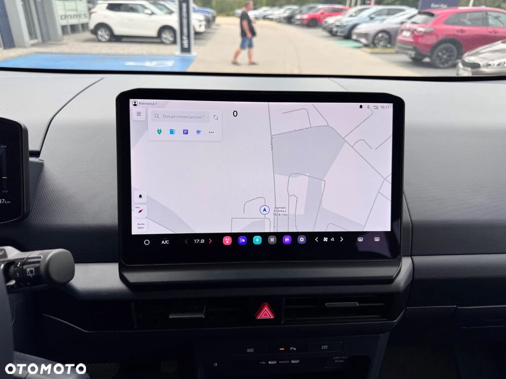 Kia PV5 - 12