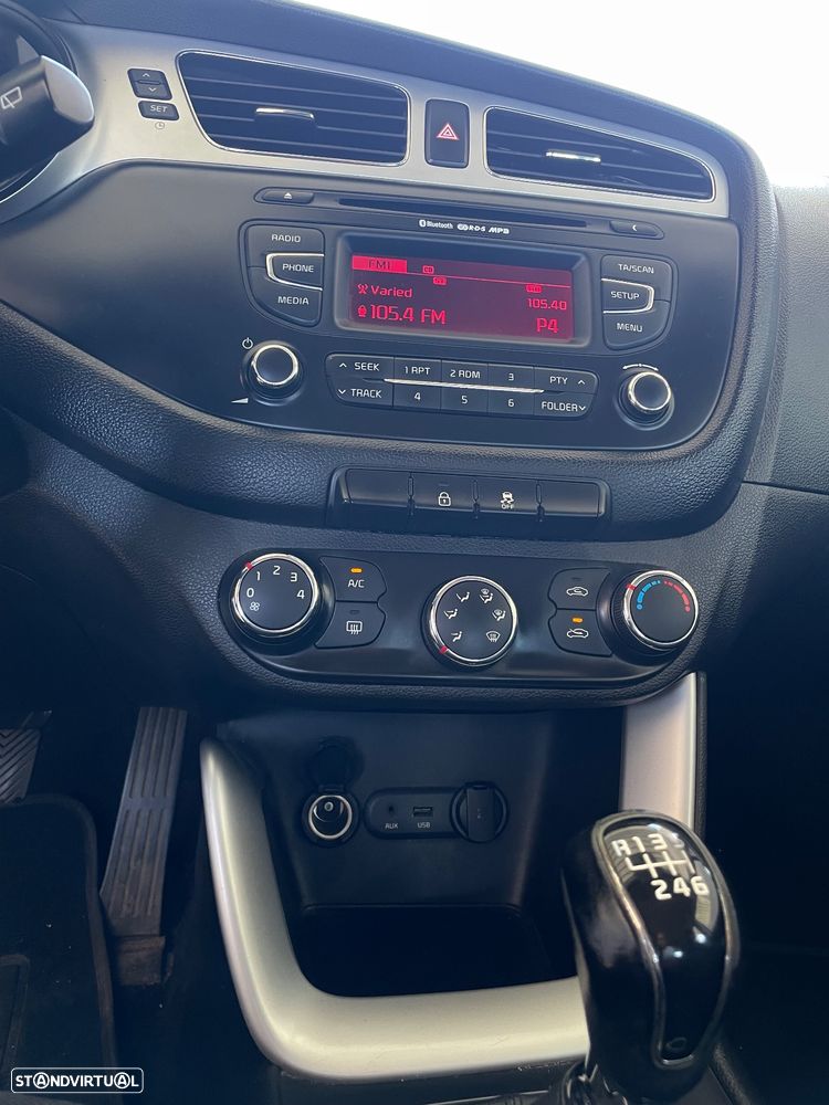 Kia Ceed SW 1.4 CRDi ECO - 11