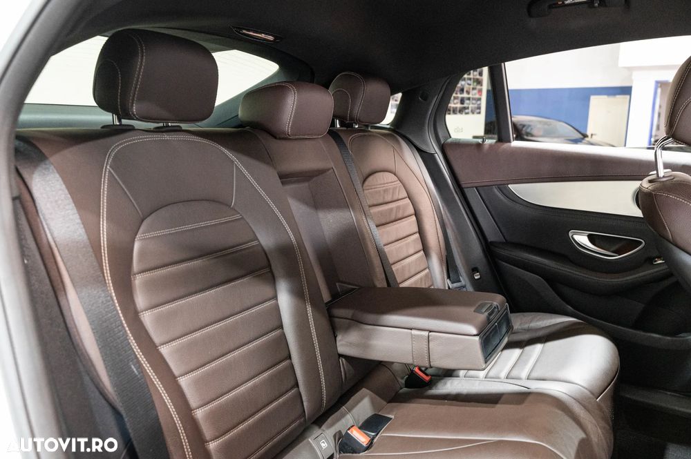 Mercedes-Benz GLC Coupe 250 d 4Matic 9G-TRONIC AMG Line - 7