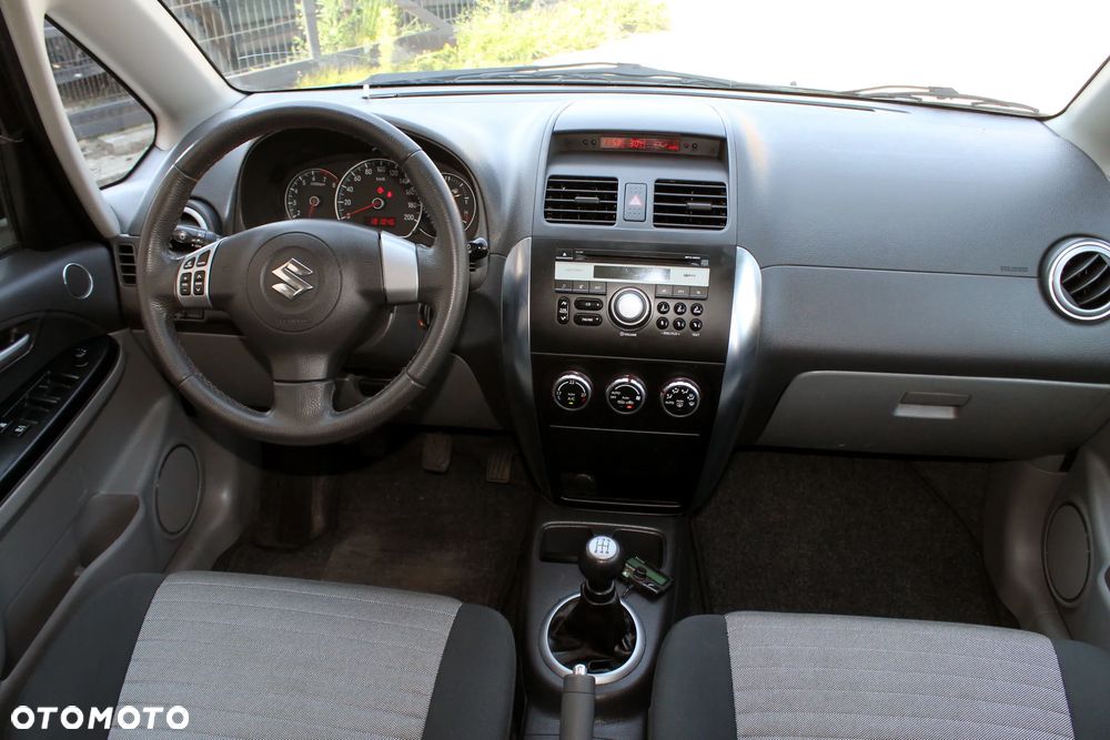 Suzuki SX4 1.6 VVT 4x4 Club - 9