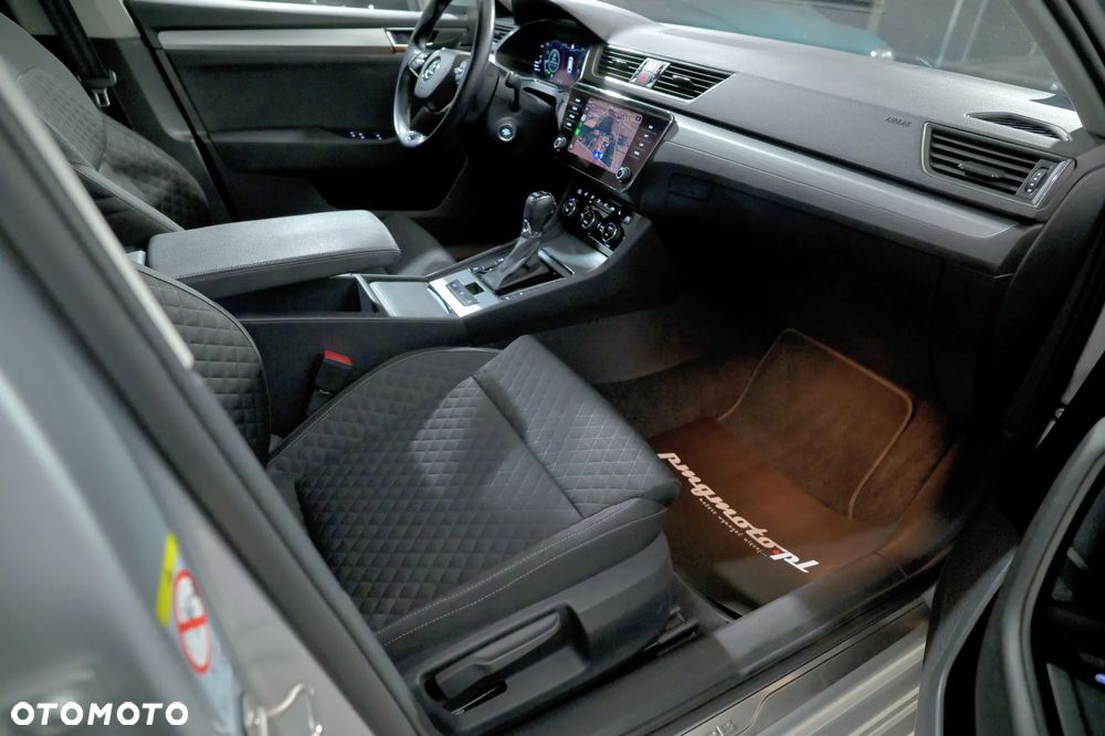 Skoda Superb 2.0 TDI SCR 4x4 Style DSG - 13