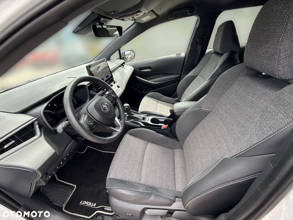 Toyota Corolla - 10
