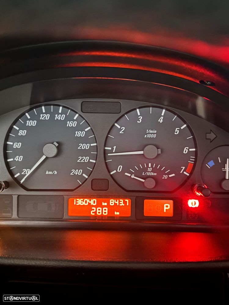 BMW 318 CiA - 13