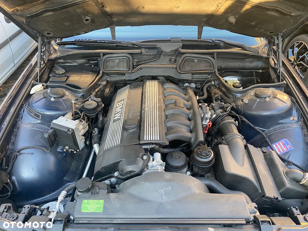 BMW Seria 7 728i L - 23