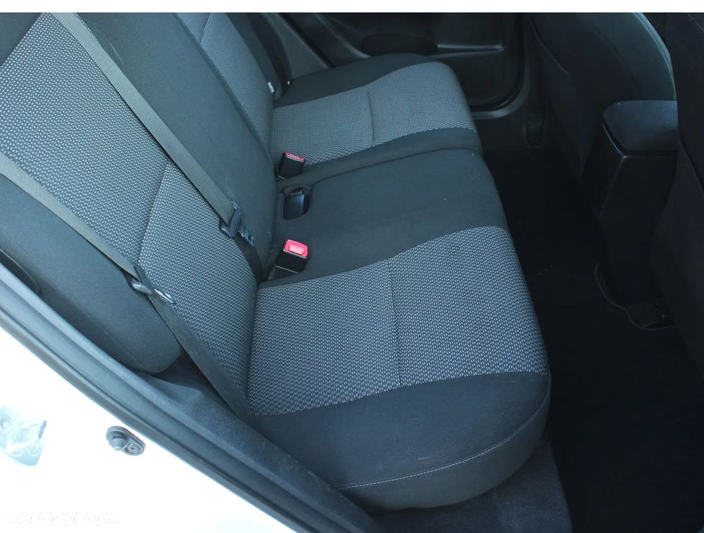 Toyota Auris 1.6 Executive - 30