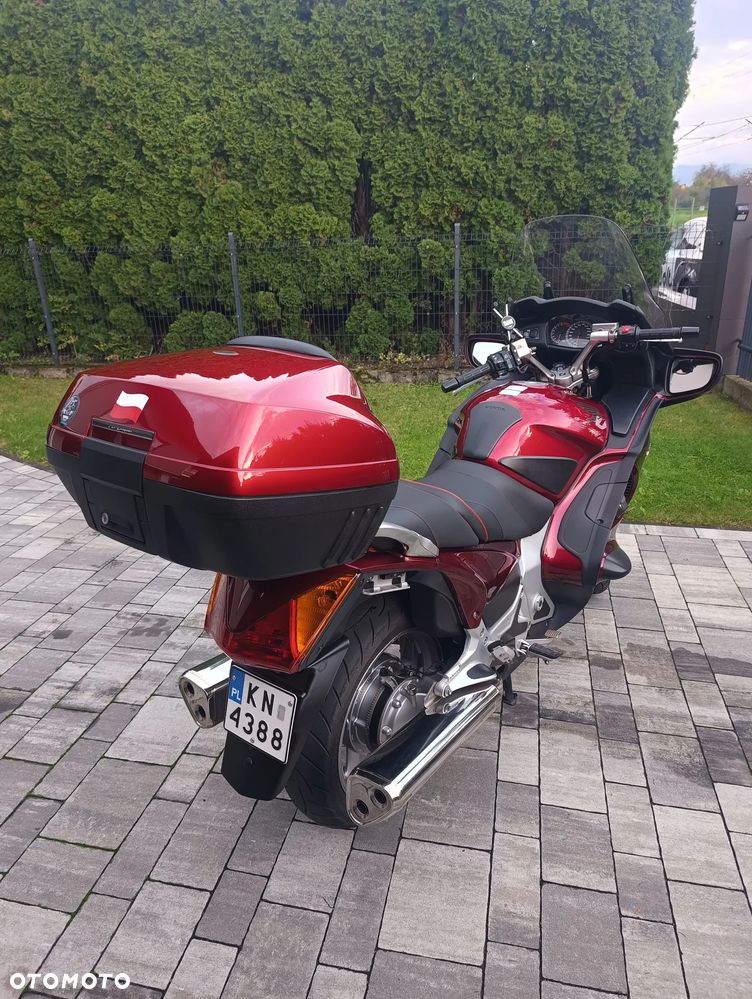 Honda ST - 6