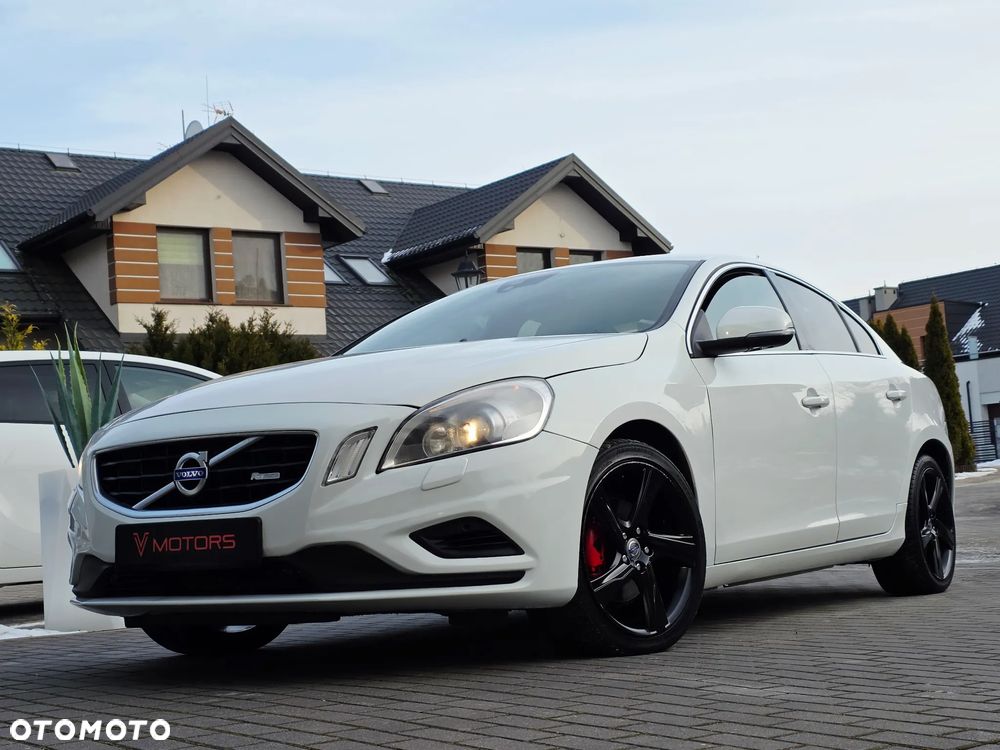 Volvo S60 D4 R-Design - 30