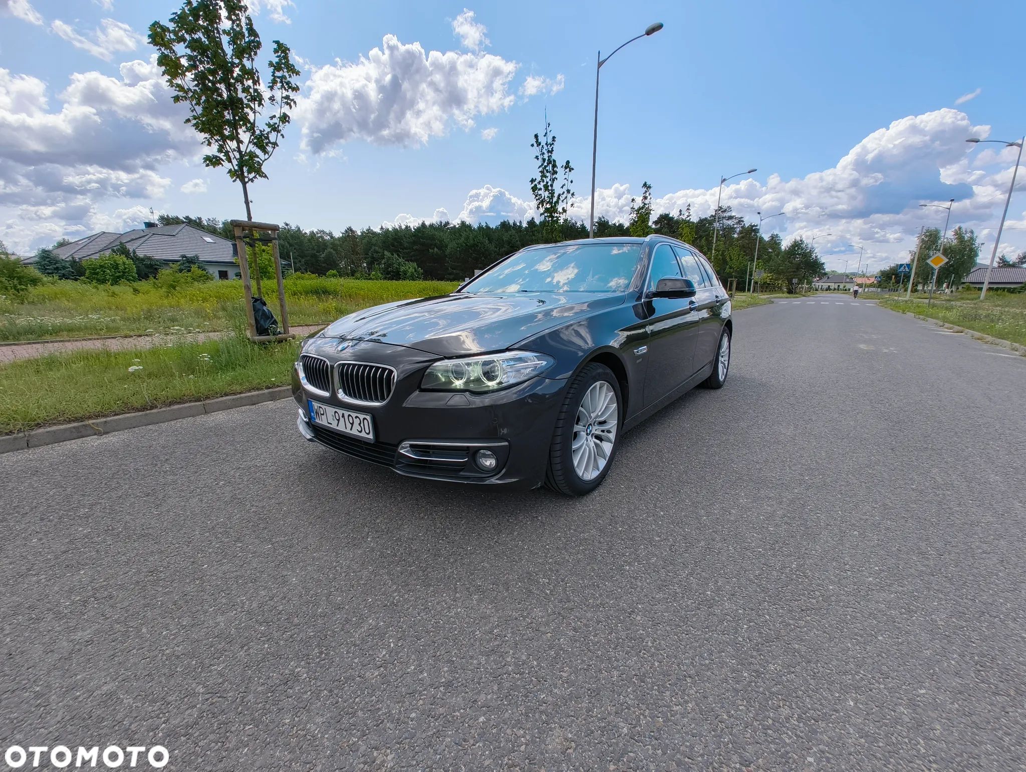 BMW Seria 5 520d Touring Luxury Line - 1