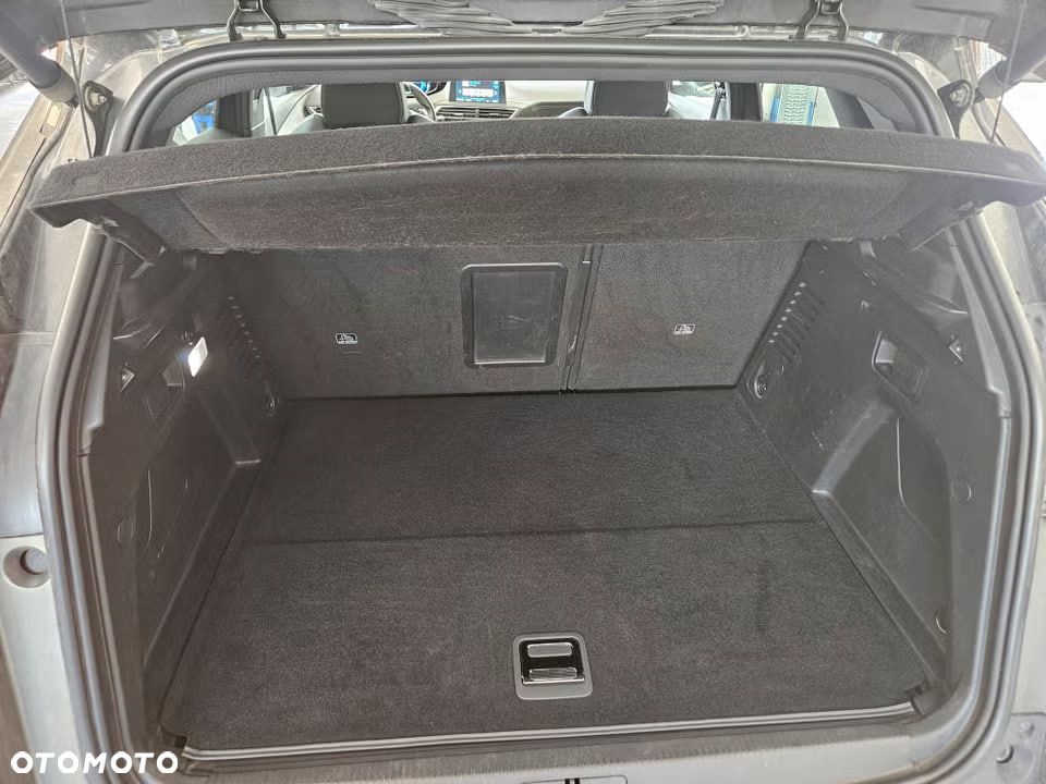 Peugeot 3008 1.6 PureTech HYbrid4 GT Line S&S EAT8 - 19