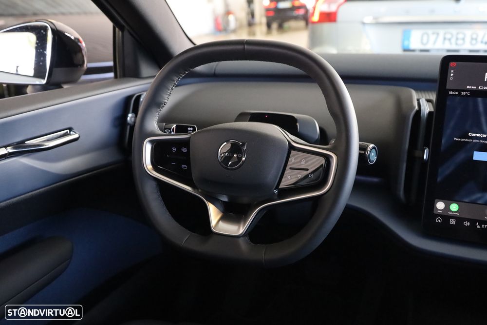 Volvo EX30 Single Motor Extended Range RWD Plus - 18