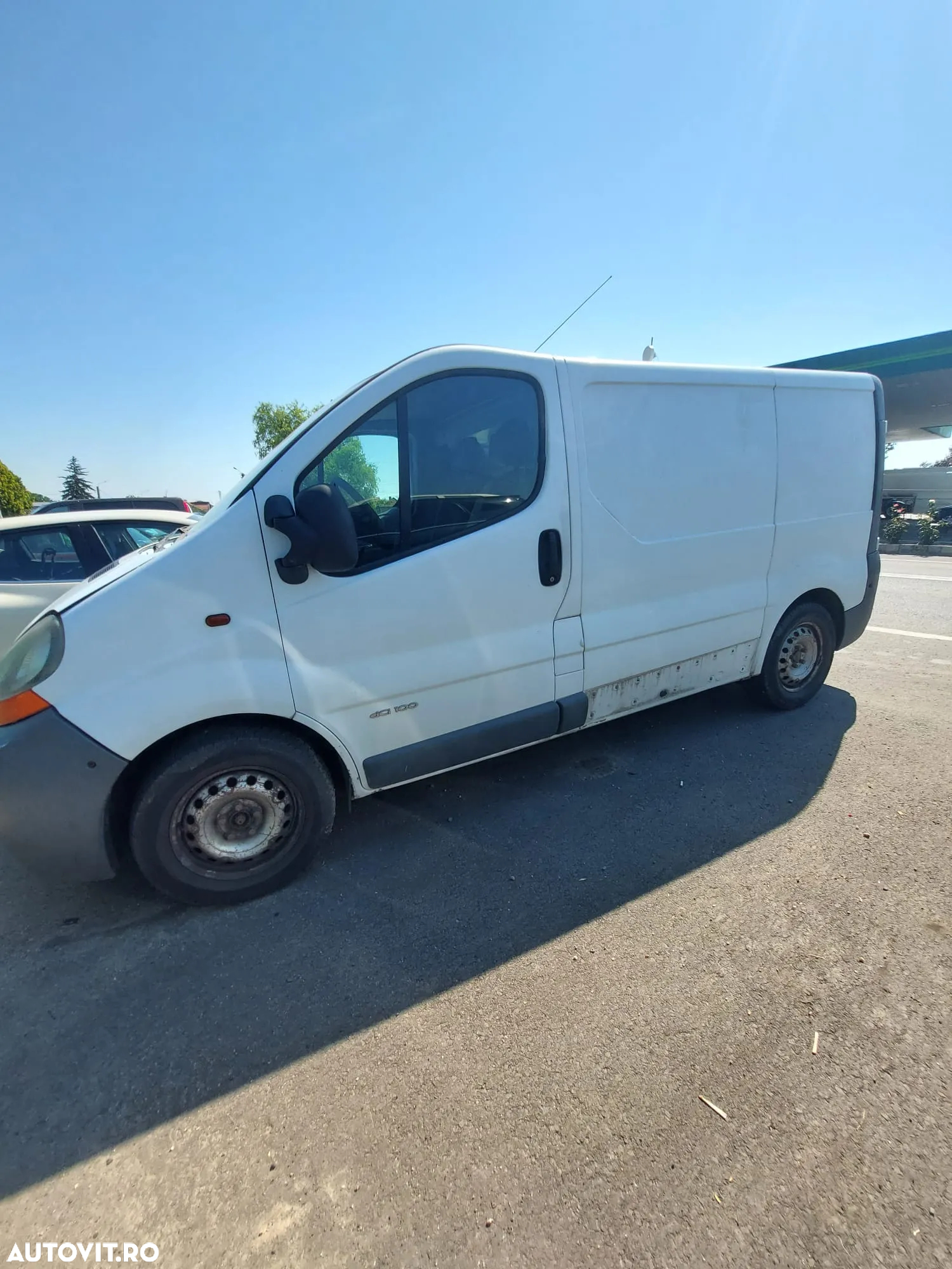 Dezmembrez Renault Trafic 1.9 DCI 5 trepte - 5