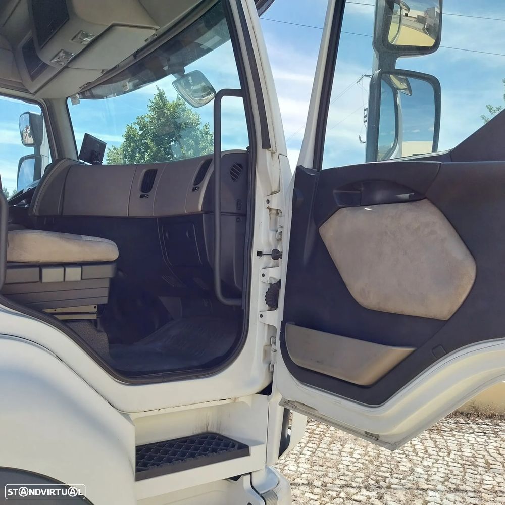 Renault TRUCKS PREMIUM 370 DXI - 8