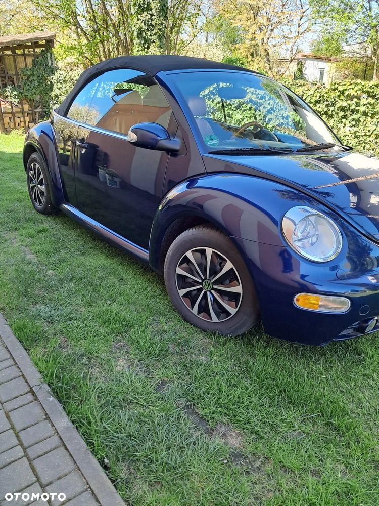 Volkswagen New Beetle - 1