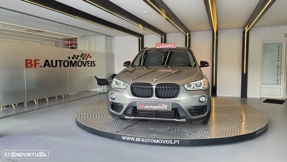 BMW X1 18 d sDrive Auto Line Sport - 11