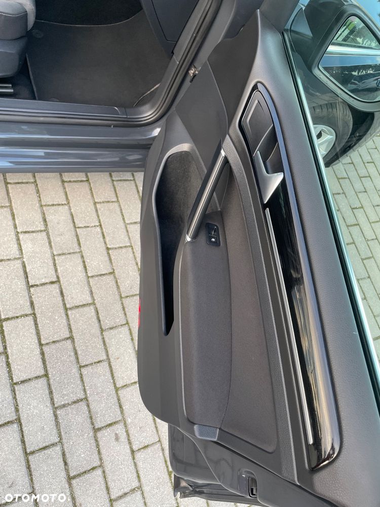 Volkswagen Golf Variant 2.0 TDI BlueMotion Technology DSG Highline - 10
