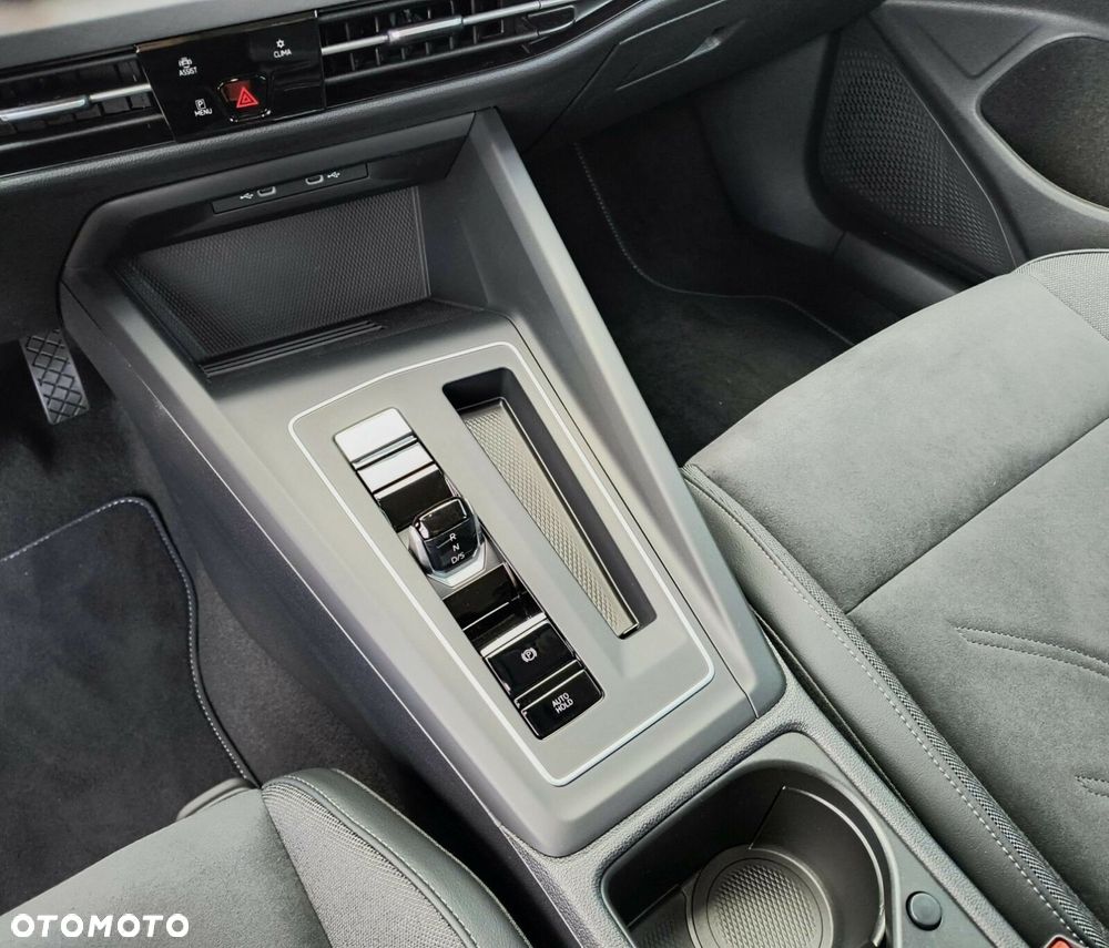 Volkswagen Golf VIII 2.0 TDI Life DSG - 20