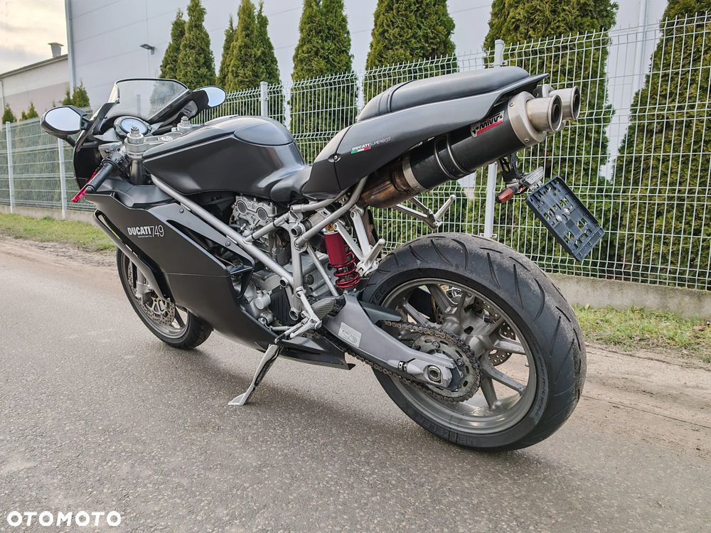 Ducati 749 - 6