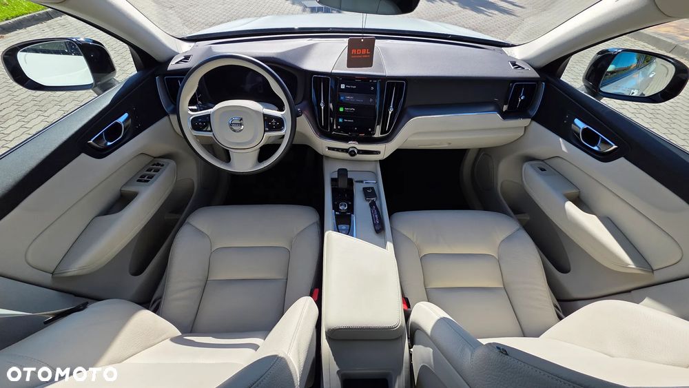 Volvo XC 60 B5 AWD Core - 15