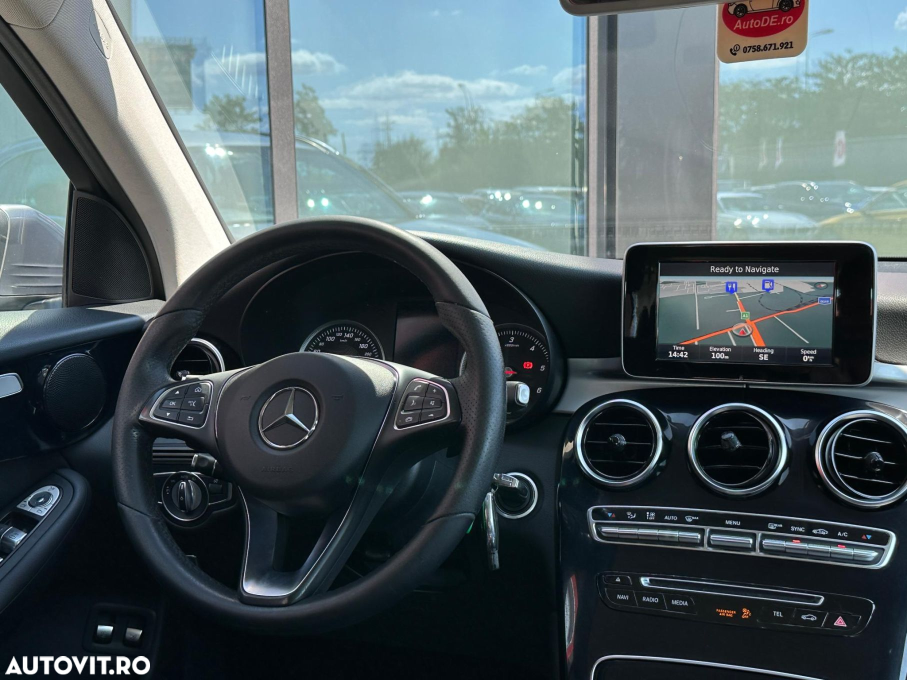 Mercedes-Benz GLC - 7
