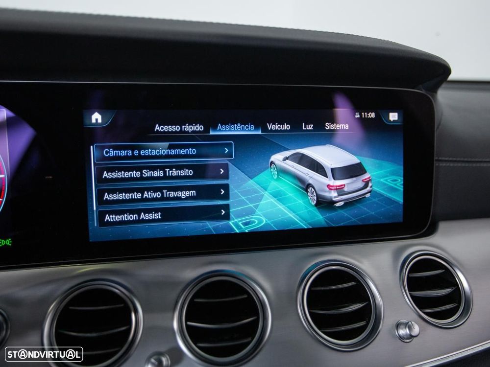 Mercedes-Benz E 220 d AMG 7L - 27