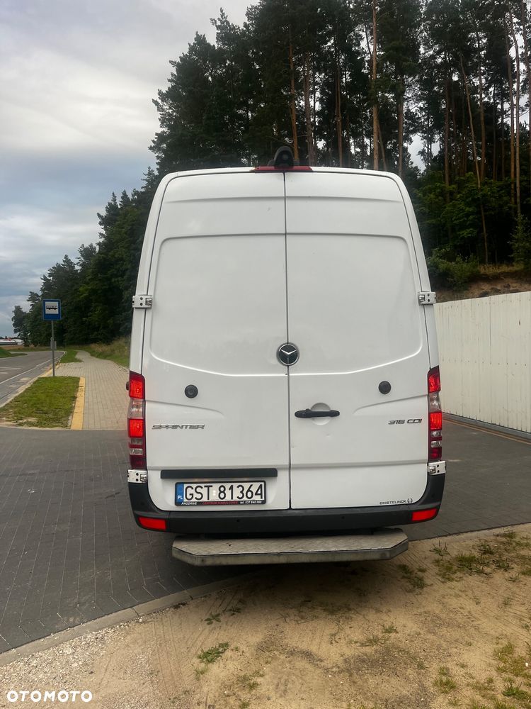 Mercedes-Benz Sprinter - 9