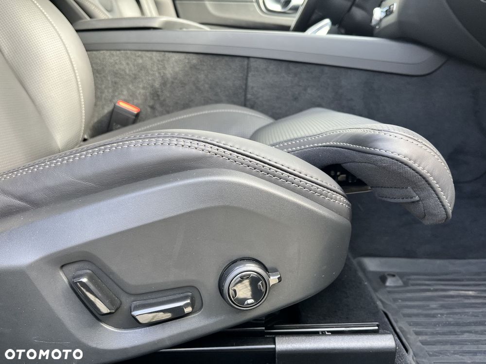Volvo XC 60 - 29