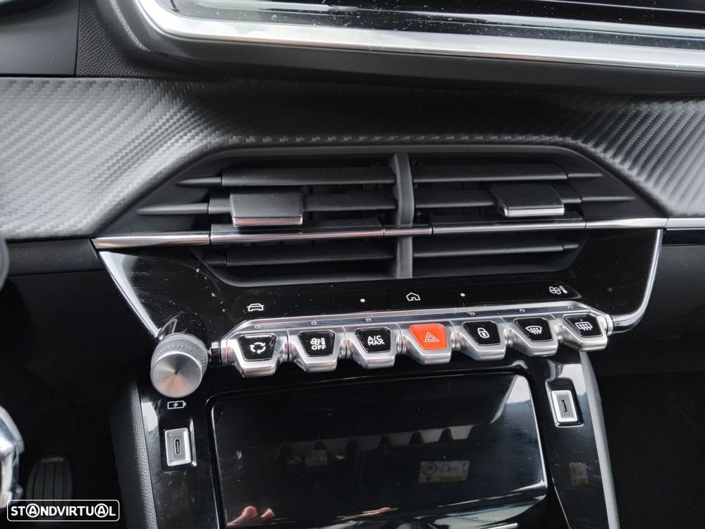 Peugeot 2008 1.2 PureTech Allure - 18