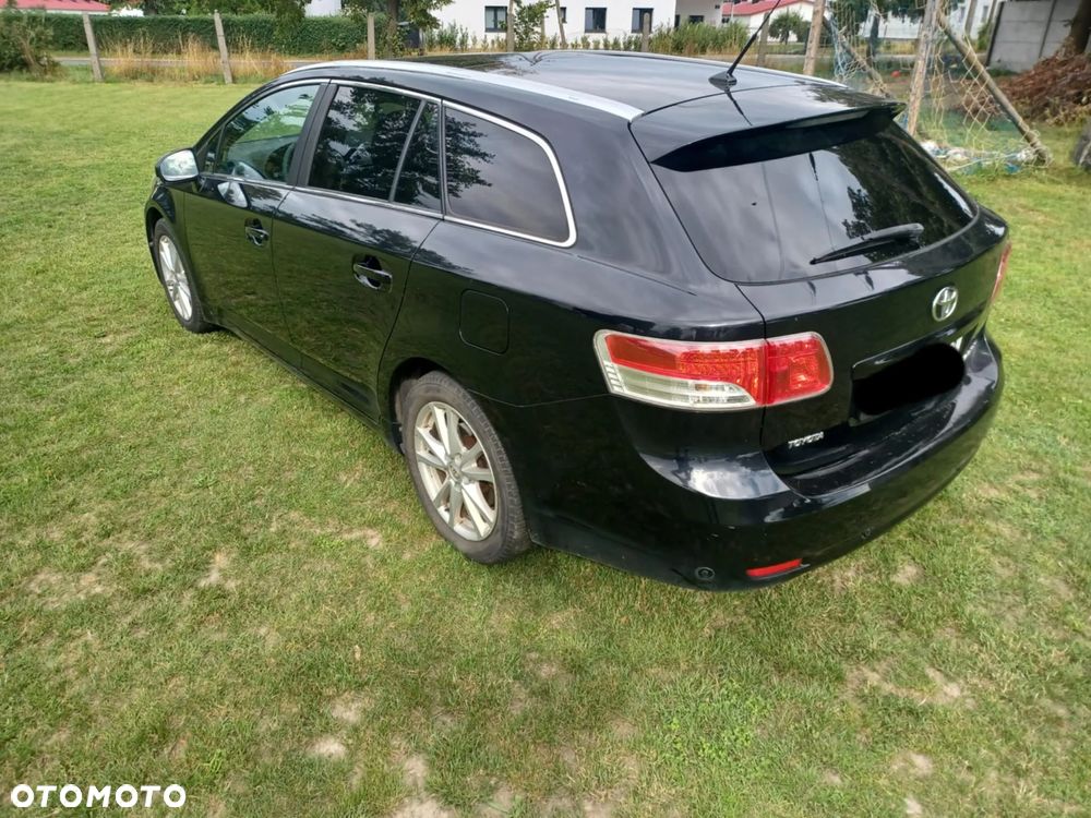Toyota Avensis 2.0 D-4D Sol plus - 2