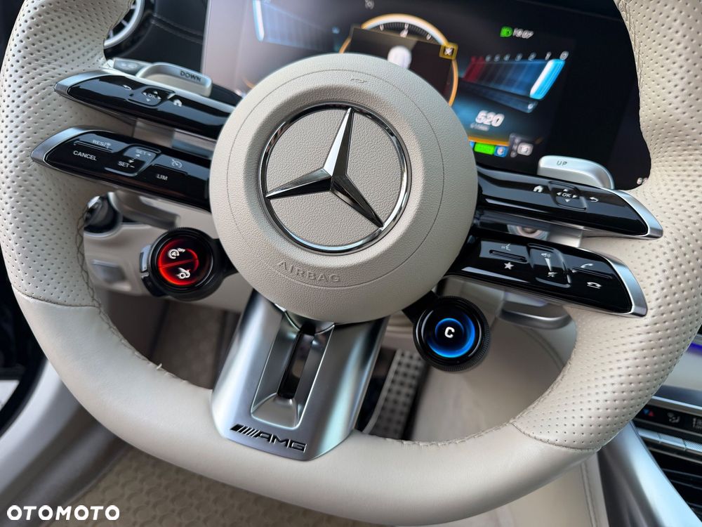 Mercedes-Benz AMG GT 43 4-Matic+ Special Edition Red - 12