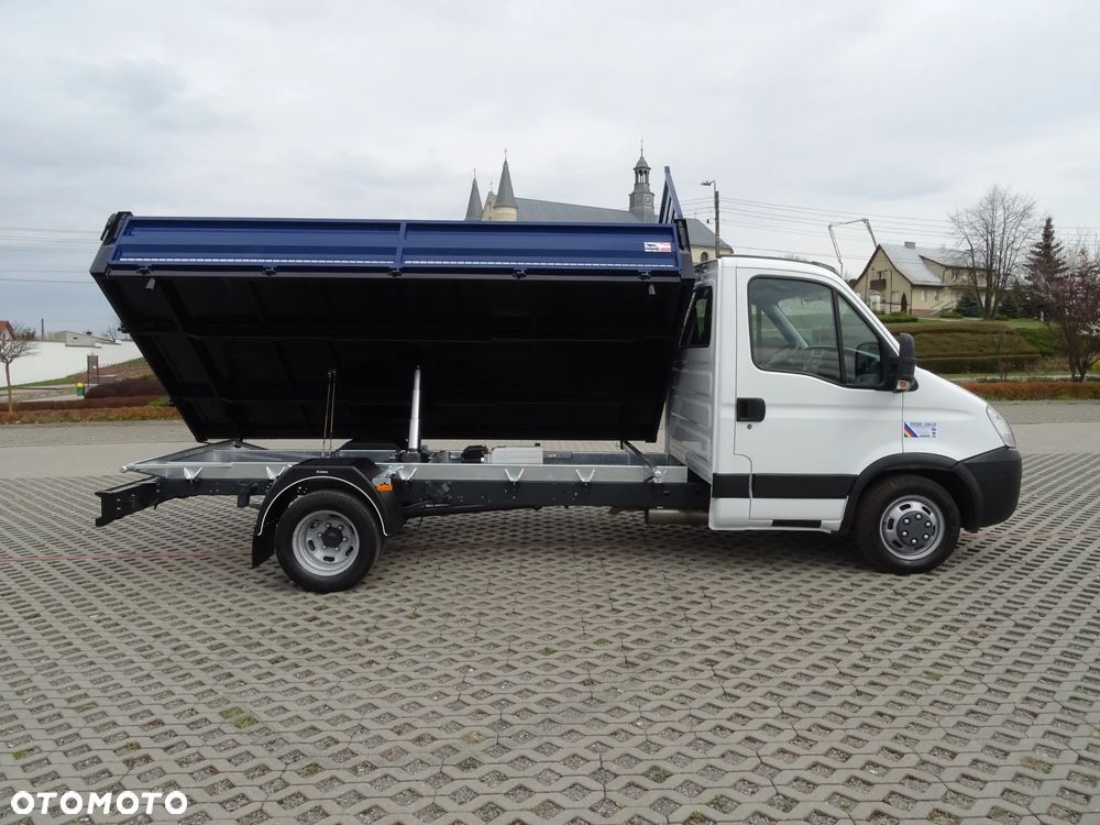 Iveco DAILY - 11